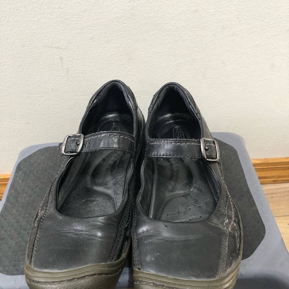 Keen Women’s Black Leather Mary Jane Ballet Style Shoes Sz 10 - Picture 12 of 16